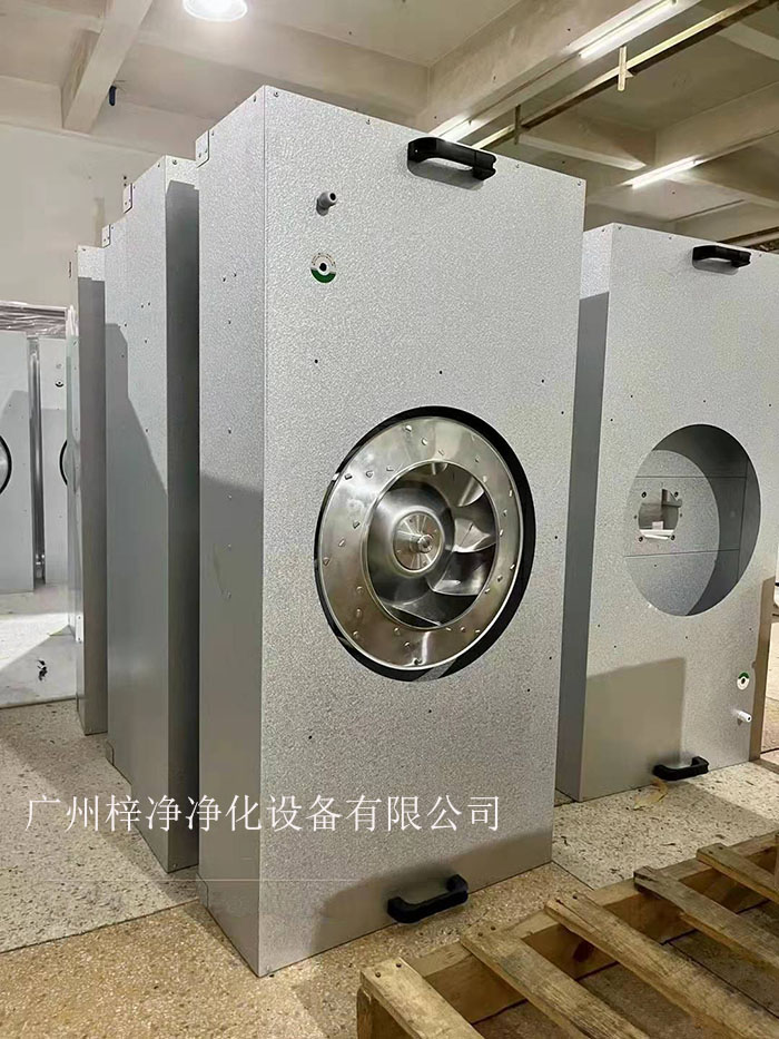群控FFU是把幾十,幾百乃至上千臺FFU通過FFU監(jiān)控主機將其連接起來并進(jìn)行監(jiān)控。
